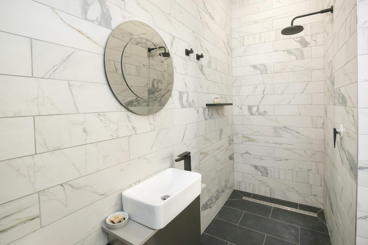 Indulge Apartments - The Urban Collection Милдьюра Экстерьер фото
