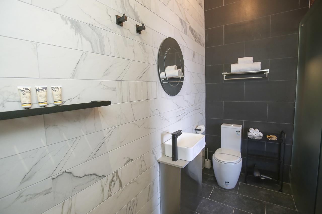 Indulge Apartments - The Urban Collection Милдьюра Экстерьер фото